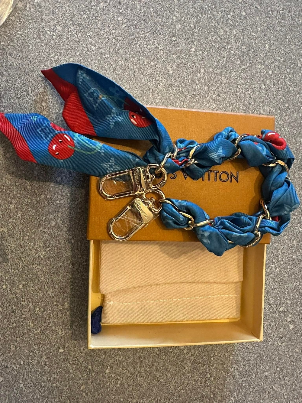 Fashion Blue and Red Silk Chain Strap with Gold Hardware With Box